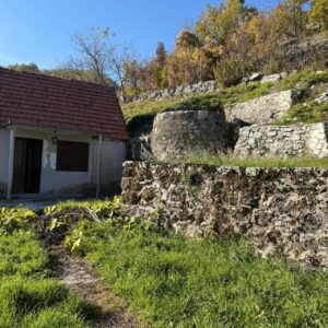 Cetinje - one-story house for sale