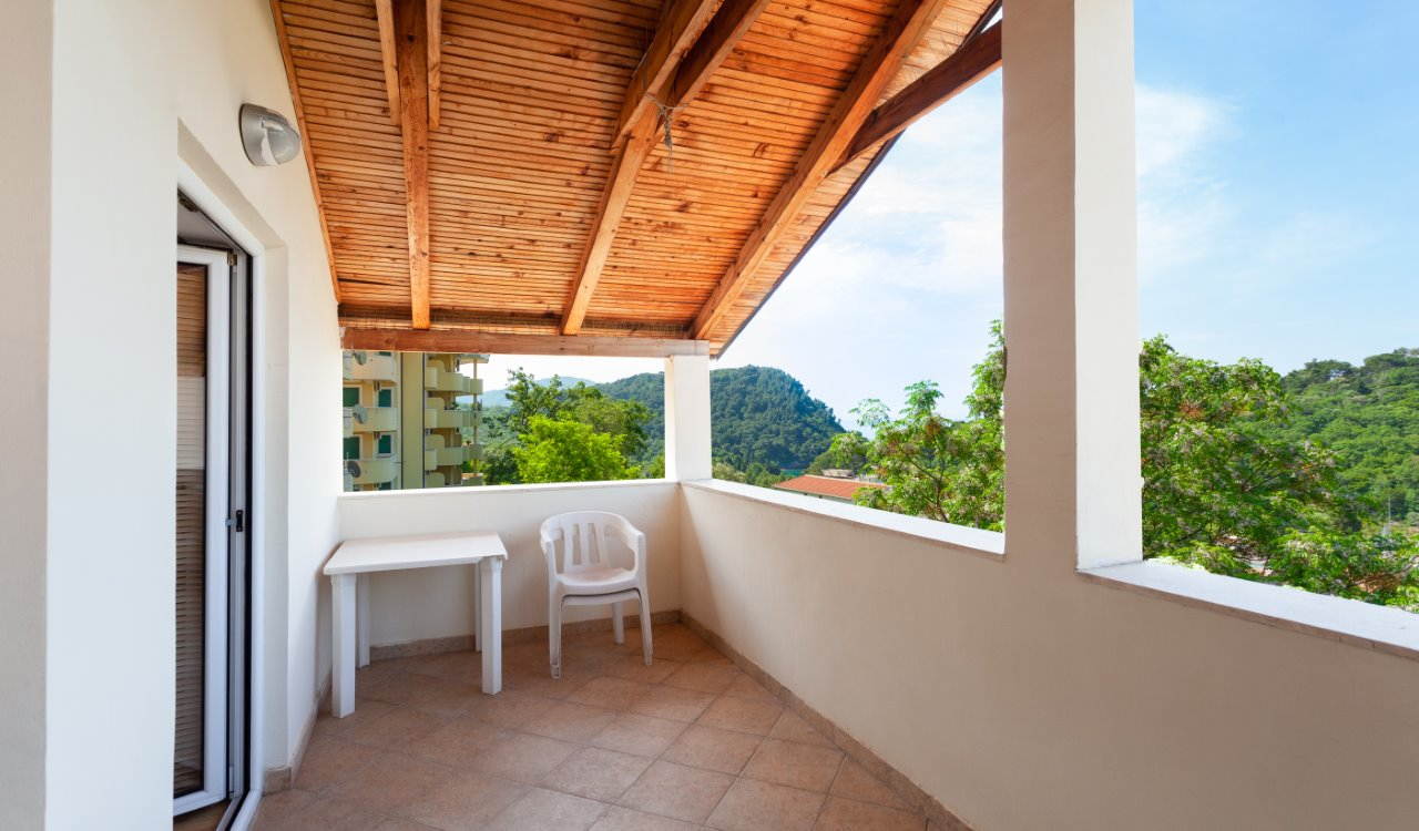 Budva, Petrovac - 1bedroom apartment with sea view - Image 11